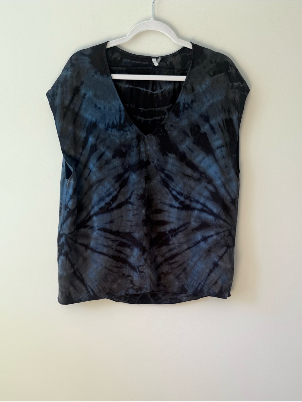 7 For All Mankind Y2K Tie Dye V-Neck Top Size S
